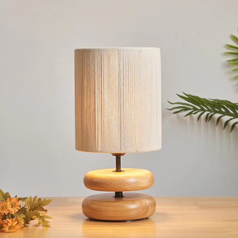 Tischlampe aus Massivholz