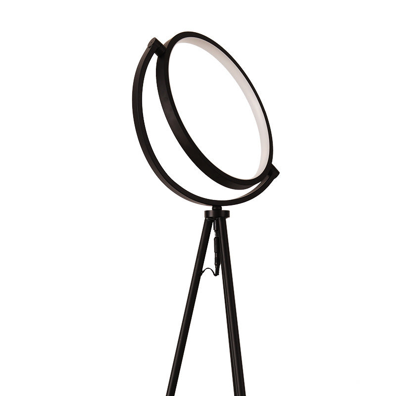 LED-Eck-Stehlampe mit Fußschalter – 150 cm