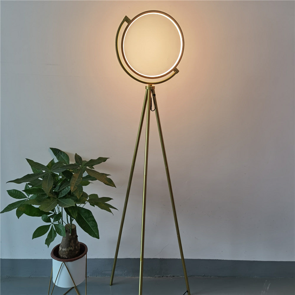 LED-Eck-Stehlampe mit Fußschalter – 150 cm
