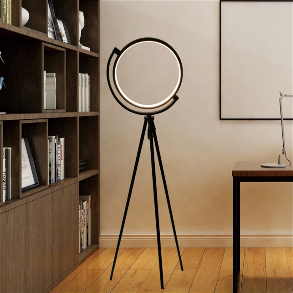 LED-Eck-Stehlampe mit Fußschalter – 150 cm
